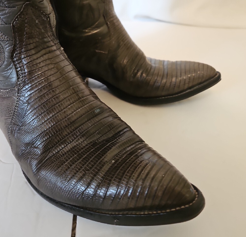 Men's Nocona Cowboy Boots with Embroidered Shaft, 9.5 - Picture 2 of 9